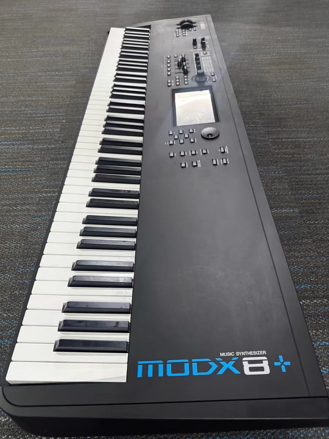 Yamaha Modx8+ 88 keys keyboard piano
